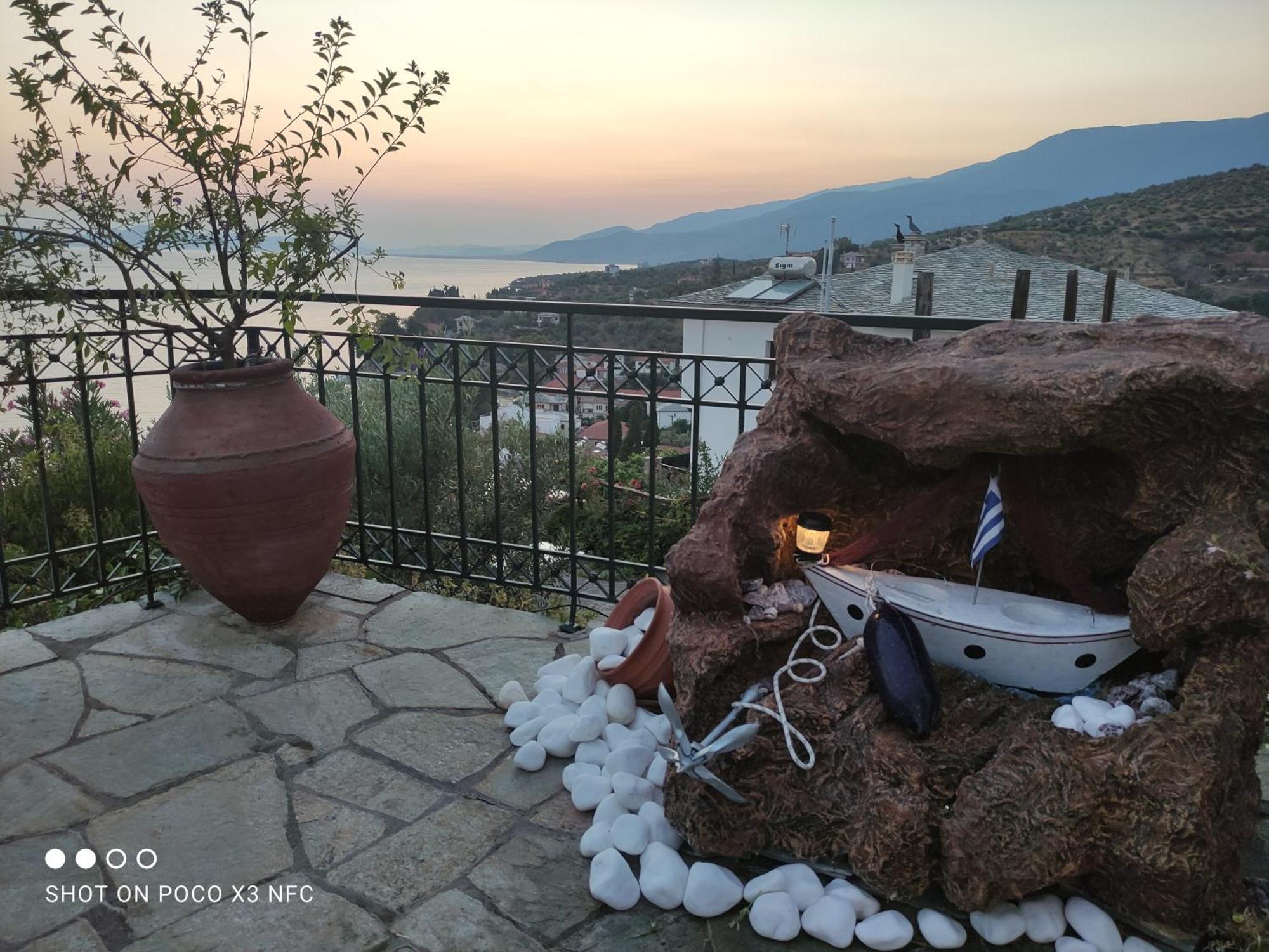 Mesonisi Με Υπέροχη Θέα Στον Παγασητικό!! Villa Afissos Exterior photo